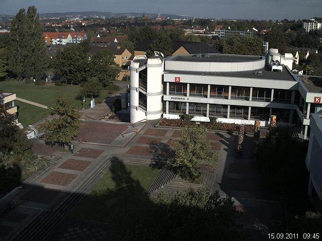 Foto der Webcam: Verwaltungsgeb&auml;ude, Innenhof mit Audimax, H&ouml;rsaal-Geb&auml;ude 1