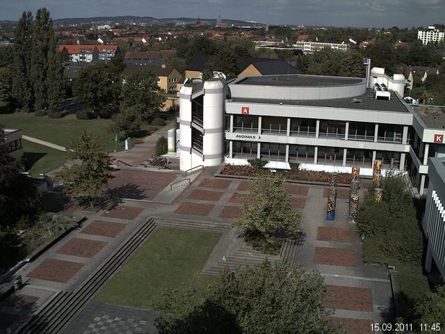 Foto der Webcam: Verwaltungsgeb&auml;ude, Innenhof mit Audimax, H&ouml;rsaal-Geb&auml;ude 1