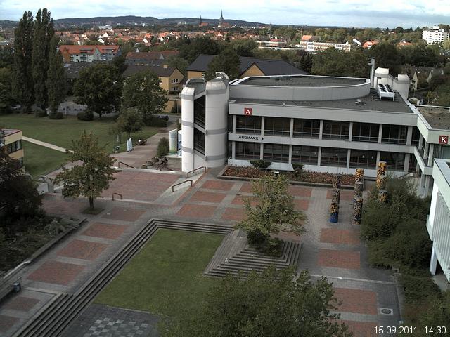 Foto der Webcam: Verwaltungsgeb&auml;ude, Innenhof mit Audimax, H&ouml;rsaal-Geb&auml;ude 1