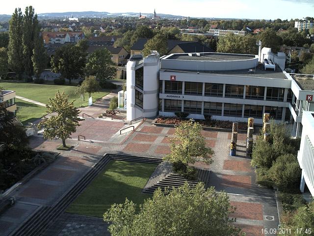 Foto der Webcam: Verwaltungsgeb&auml;ude, Innenhof mit Audimax, H&ouml;rsaal-Geb&auml;ude 1