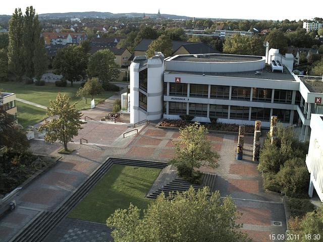 Foto der Webcam: Verwaltungsgeb&auml;ude, Innenhof mit Audimax, H&ouml;rsaal-Geb&auml;ude 1