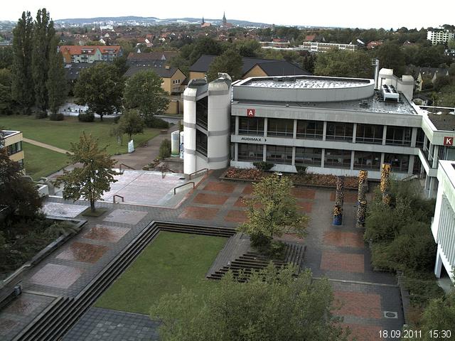Foto der Webcam: Verwaltungsgeb&auml;ude, Innenhof mit Audimax, H&ouml;rsaal-Geb&auml;ude 1