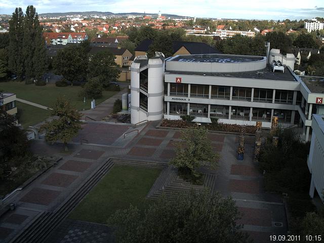 Foto der Webcam: Verwaltungsgeb&auml;ude, Innenhof mit Audimax, H&ouml;rsaal-Geb&auml;ude 1