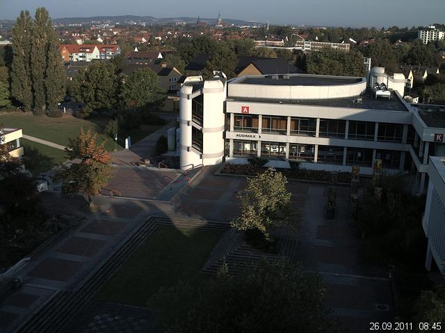 Foto der Webcam: Verwaltungsgeb&auml;ude, Innenhof mit Audimax, H&ouml;rsaal-Geb&auml;ude 1