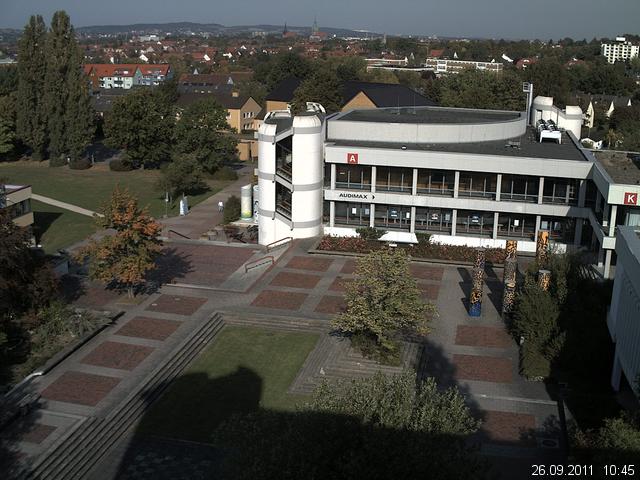 Foto der Webcam: Verwaltungsgeb&auml;ude, Innenhof mit Audimax, H&ouml;rsaal-Geb&auml;ude 1
