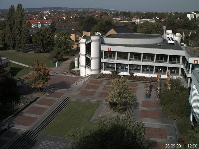 Foto der Webcam: Verwaltungsgeb&auml;ude, Innenhof mit Audimax, H&ouml;rsaal-Geb&auml;ude 1