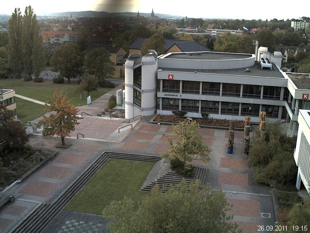 Foto der Webcam: Verwaltungsgeb&auml;ude, Innenhof mit Audimax, H&ouml;rsaal-Geb&auml;ude 1