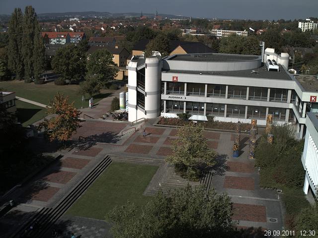 Foto der Webcam: Verwaltungsgeb&auml;ude, Innenhof mit Audimax, H&ouml;rsaal-Geb&auml;ude 1