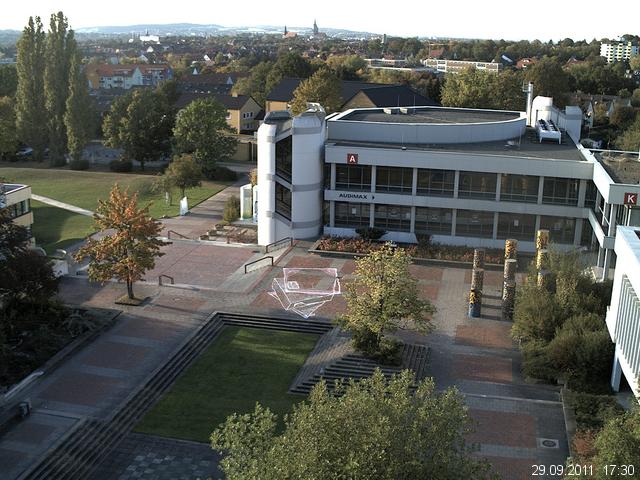 Foto der Webcam: Verwaltungsgeb&auml;ude, Innenhof mit Audimax, H&ouml;rsaal-Geb&auml;ude 1