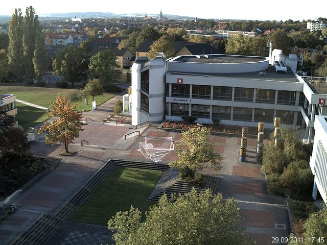 Foto der Webcam: Verwaltungsgeb&auml;ude, Innenhof mit Audimax, H&ouml;rsaal-Geb&auml;ude 1