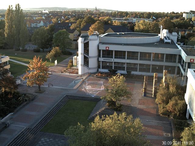 Foto der Webcam: Verwaltungsgeb&auml;ude, Innenhof mit Audimax, H&ouml;rsaal-Geb&auml;ude 1