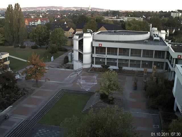 Foto der Webcam: Verwaltungsgeb&auml;ude, Innenhof mit Audimax, H&ouml;rsaal-Geb&auml;ude 1