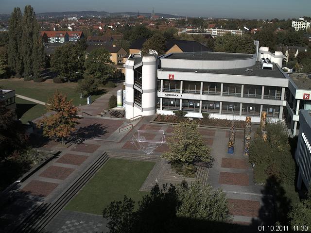 Foto der Webcam: Verwaltungsgeb&auml;ude, Innenhof mit Audimax, H&ouml;rsaal-Geb&auml;ude 1