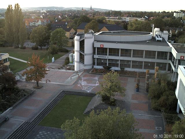 Foto der Webcam: Verwaltungsgeb&auml;ude, Innenhof mit Audimax, H&ouml;rsaal-Geb&auml;ude 1