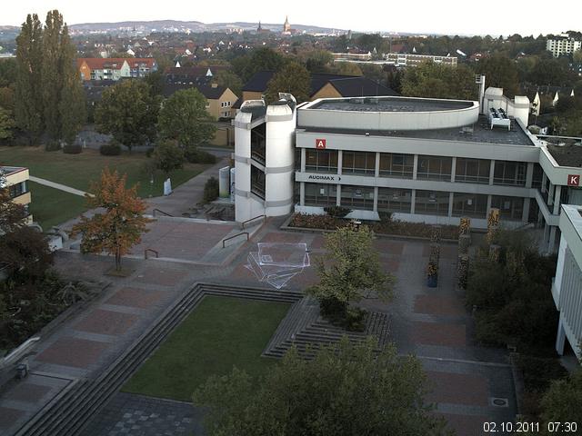 Foto der Webcam: Verwaltungsgeb&auml;ude, Innenhof mit Audimax, H&ouml;rsaal-Geb&auml;ude 1