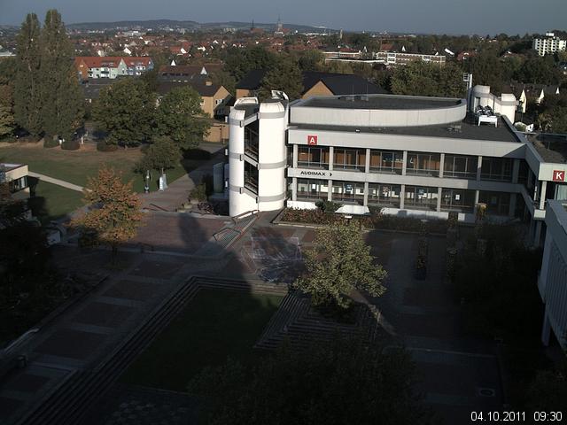 Foto der Webcam: Verwaltungsgeb&auml;ude, Innenhof mit Audimax, H&ouml;rsaal-Geb&auml;ude 1
