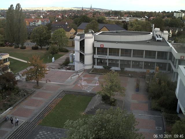 Foto der Webcam: Verwaltungsgeb&auml;ude, Innenhof mit Audimax, H&ouml;rsaal-Geb&auml;ude 1
