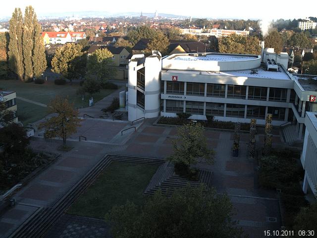 Foto der Webcam: Verwaltungsgeb&auml;ude, Innenhof mit Audimax, H&ouml;rsaal-Geb&auml;ude 1