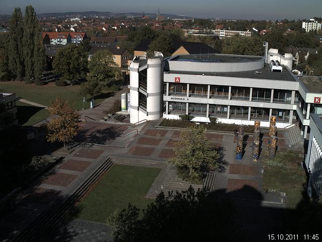 Foto der Webcam: Verwaltungsgeb&auml;ude, Innenhof mit Audimax, H&ouml;rsaal-Geb&auml;ude 1