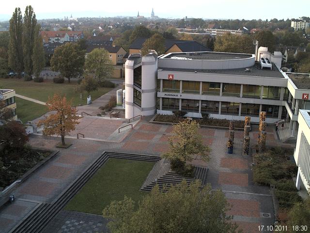 Foto der Webcam: Verwaltungsgeb&auml;ude, Innenhof mit Audimax, H&ouml;rsaal-Geb&auml;ude 1