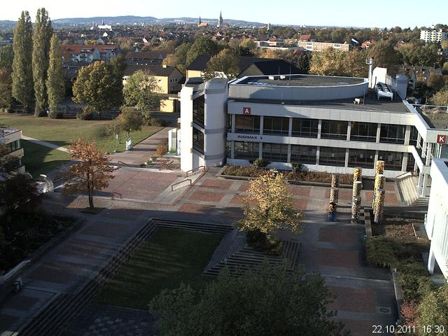 Foto der Webcam: Verwaltungsgeb&auml;ude, Innenhof mit Audimax, H&ouml;rsaal-Geb&auml;ude 1