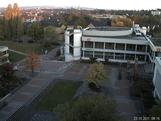 Foto der Webcam: Verwaltungsgeb&auml;ude, Innenhof mit Audimax, H&ouml;rsaal-Geb&auml;ude 1