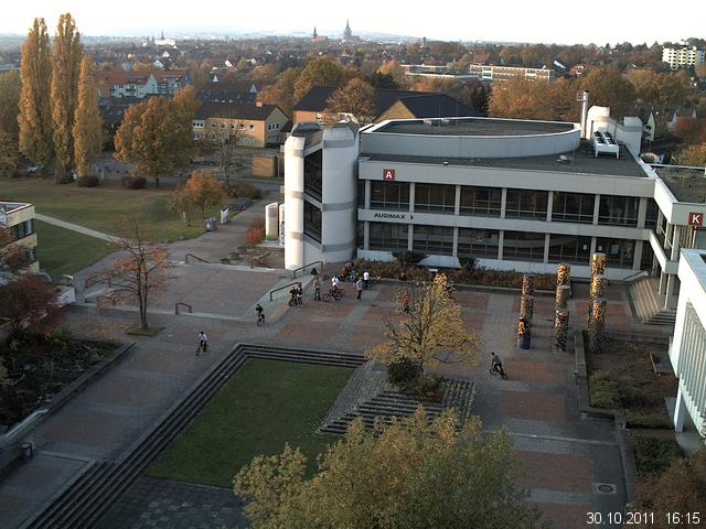 Foto der Webcam: Verwaltungsgeb&auml;ude, Innenhof mit Audimax, H&ouml;rsaal-Geb&auml;ude 1