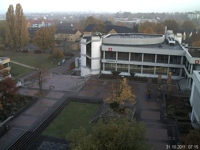 Foto der Webcam: Verwaltungsgeb&auml;ude, Innenhof mit Audimax, H&ouml;rsaal-Geb&auml;ude 1