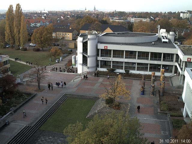 Foto der Webcam: Verwaltungsgeb&auml;ude, Innenhof mit Audimax, H&ouml;rsaal-Geb&auml;ude 1