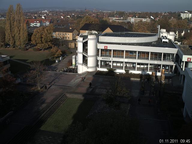 Foto der Webcam: Verwaltungsgeb&auml;ude, Innenhof mit Audimax, H&ouml;rsaal-Geb&auml;ude 1