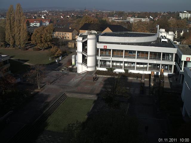 Foto der Webcam: Verwaltungsgeb&auml;ude, Innenhof mit Audimax, H&ouml;rsaal-Geb&auml;ude 1