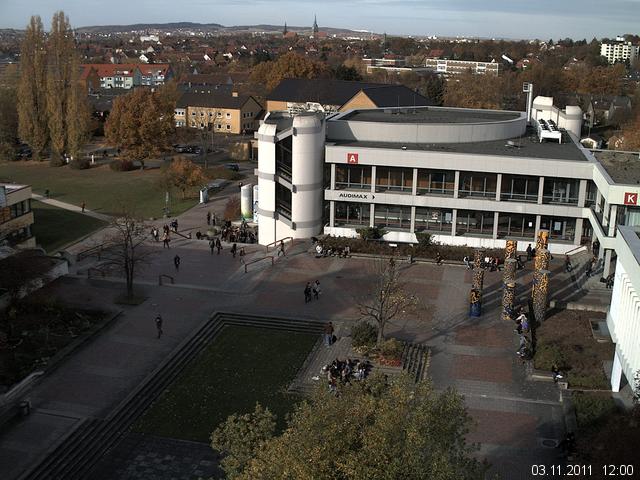 Foto der Webcam: Verwaltungsgeb&auml;ude, Innenhof mit Audimax, H&ouml;rsaal-Geb&auml;ude 1
