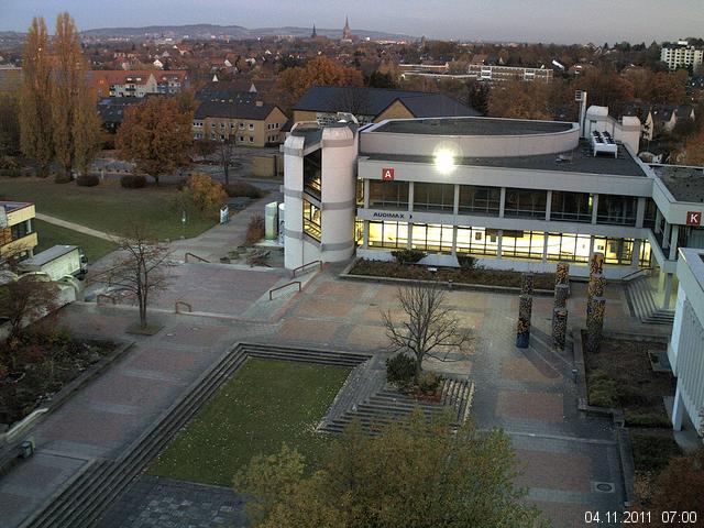 Foto der Webcam: Verwaltungsgeb&auml;ude, Innenhof mit Audimax, H&ouml;rsaal-Geb&auml;ude 1