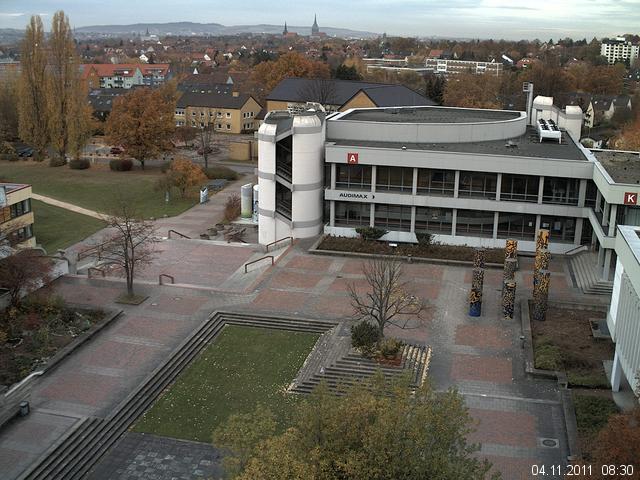 Foto der Webcam: Verwaltungsgeb&auml;ude, Innenhof mit Audimax, H&ouml;rsaal-Geb&auml;ude 1