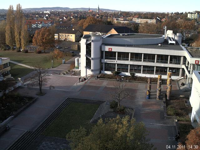 Foto der Webcam: Verwaltungsgeb&auml;ude, Innenhof mit Audimax, H&ouml;rsaal-Geb&auml;ude 1