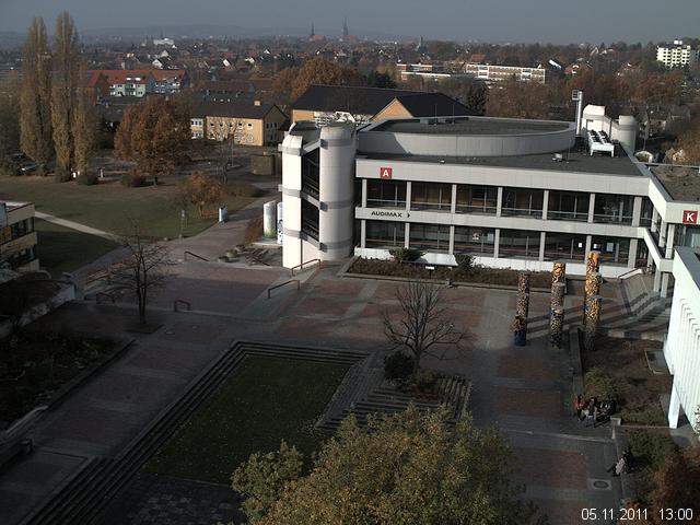 Foto der Webcam: Verwaltungsgeb&auml;ude, Innenhof mit Audimax, H&ouml;rsaal-Geb&auml;ude 1