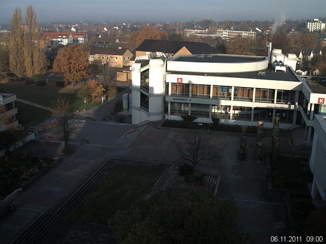 Foto der Webcam: Verwaltungsgeb&auml;ude, Innenhof mit Audimax, H&ouml;rsaal-Geb&auml;ude 1