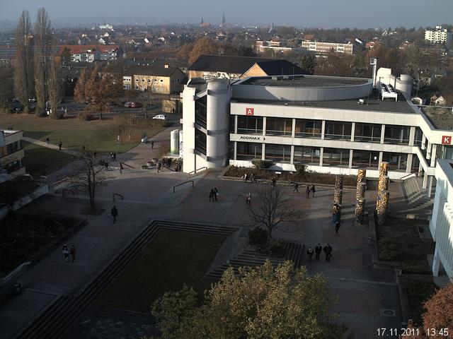 Foto der Webcam: Verwaltungsgeb&auml;ude, Innenhof mit Audimax, H&ouml;rsaal-Geb&auml;ude 1