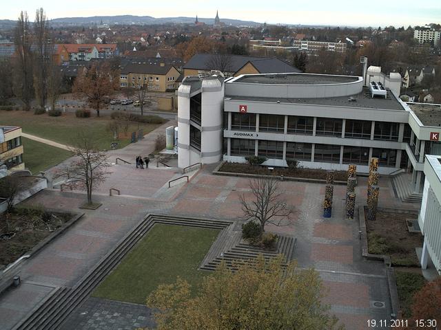 Foto der Webcam: Verwaltungsgeb&auml;ude, Innenhof mit Audimax, H&ouml;rsaal-Geb&auml;ude 1