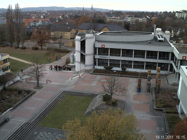 Foto der Webcam: Verwaltungsgeb&auml;ude, Innenhof mit Audimax, H&ouml;rsaal-Geb&auml;ude 1