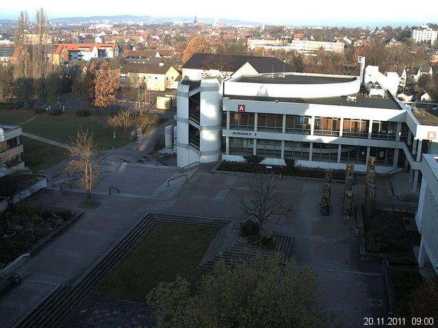 Foto der Webcam: Verwaltungsgeb&auml;ude, Innenhof mit Audimax, H&ouml;rsaal-Geb&auml;ude 1