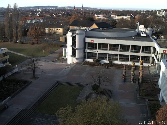Foto der Webcam: Verwaltungsgeb&auml;ude, Innenhof mit Audimax, H&ouml;rsaal-Geb&auml;ude 1