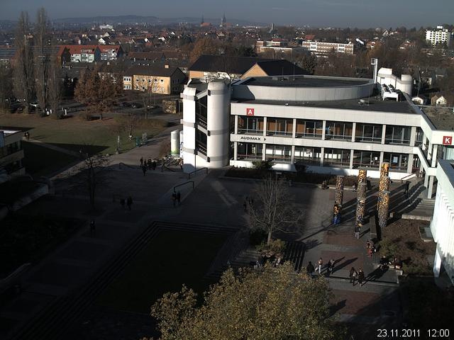Foto der Webcam: Verwaltungsgeb&auml;ude, Innenhof mit Audimax, H&ouml;rsaal-Geb&auml;ude 1