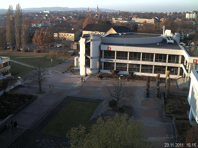 Foto der Webcam: Verwaltungsgeb&auml;ude, Innenhof mit Audimax, H&ouml;rsaal-Geb&auml;ude 1