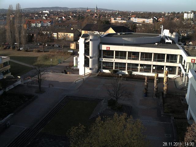Foto der Webcam: Verwaltungsgeb&auml;ude, Innenhof mit Audimax, H&ouml;rsaal-Geb&auml;ude 1