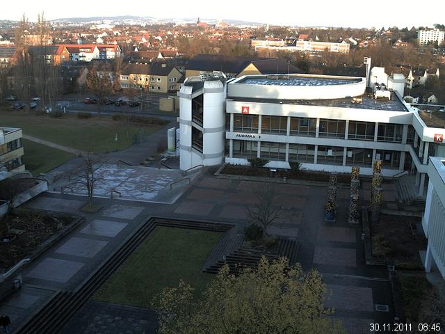 Foto der Webcam: Verwaltungsgeb&auml;ude, Innenhof mit Audimax, H&ouml;rsaal-Geb&auml;ude 1