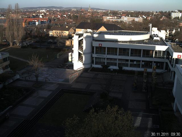 Foto der Webcam: Verwaltungsgeb&auml;ude, Innenhof mit Audimax, H&ouml;rsaal-Geb&auml;ude 1