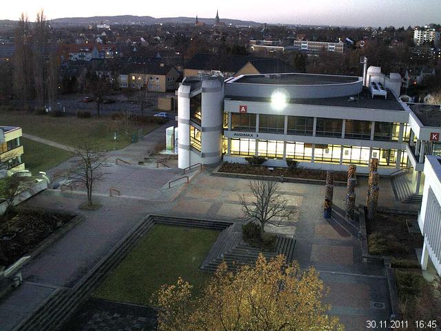 Foto der Webcam: Verwaltungsgeb&auml;ude, Innenhof mit Audimax, H&ouml;rsaal-Geb&auml;ude 1