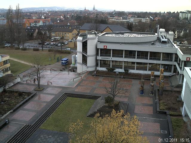 Foto der Webcam: Verwaltungsgeb&auml;ude, Innenhof mit Audimax, H&ouml;rsaal-Geb&auml;ude 1