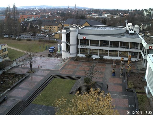 Foto der Webcam: Verwaltungsgeb&auml;ude, Innenhof mit Audimax, H&ouml;rsaal-Geb&auml;ude 1